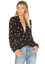 L’Academie | Revolve | The Surplice Blouse Wrap Black Ditsy Floral | Sz XS