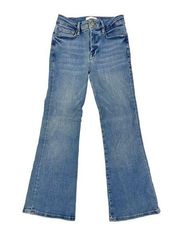 FRAME - Le One Crop Mini Boot Jeans in BLue