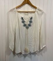 L.A. Hearts white v-neck blouse