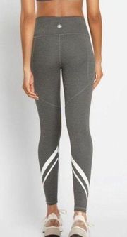 sports leggings. S