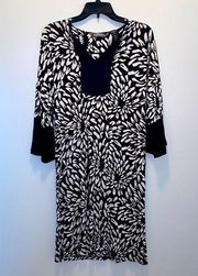 Noire Jasmine Rose Black and White Long Sleeve Midi Dress