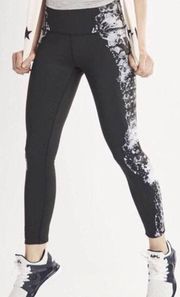 Alo Yoga Black White Dark Krystal Graphic High Waisted Airbrush Workout Leggings