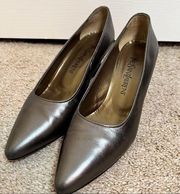 Yves St Laurent Pointed Toe Heel, Made in Italy Size 8.Great pre-loved condition