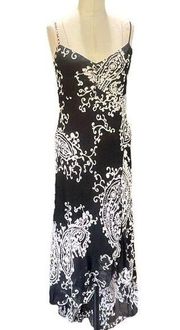 WHITE HOUSE BLACK MARKET High Low B & W dress size 4