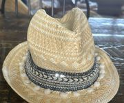 Express hat perfect for the summer! Great condition