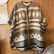 ZARA Aztec Print Wool Blanket Cream Milk Cape Coat Size Medium