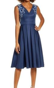 Nwt CHI CHI LONDON Appliqué Fit Flare Party Dress Navy 4