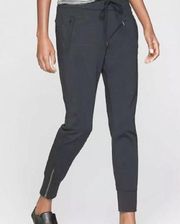 Athleta metro street jogger xs black EUC