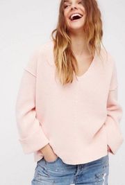 La Brea V-Neck Sweater Oversized Chunky Knit Beige Pink