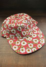 Vintage daisy baseball hat cap Red white retro 1990’s boho festival country