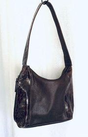 TIGNAELLA Shoulder Bag.