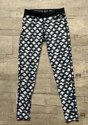 Nike Athletic Leggings Black White Geometric Retro Bright Leggings Athleisure S