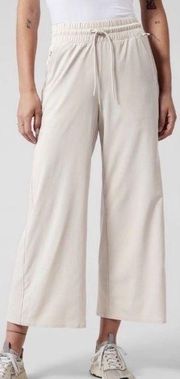 Athleta AVENUE WIDE LEG CROP PANT 18