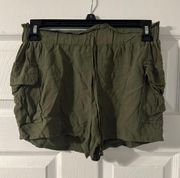 green cargo shorts 