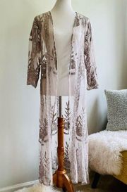 L&B Boutique Grey Lace Kimono