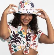 Gyal Bashy • NWT Grenada Recycled Reversible Printed Bucket Hat in Groovy Palms