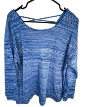 Derek Heart Plus Blue Striped Open Back Long Sleeve Athletic T-Shirt