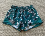 Body Floral Shorts