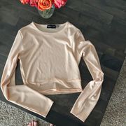 Pretty Little Thing Woman’s Peach Colored Long sleeve crop top size 8 No Flaws