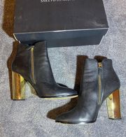 $200 Saks Fifth Avenue Hallie Black Grainy Leather Ankle Boots With Box ( 7.5 )