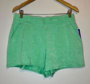 Women’s Elastic Waist Shorts w/ Pockets Jade Cream NWT