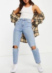 TopShop Mom Jeans with Distressed Rips at the Knee Size Waist 28