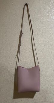 Samara |  vegan leather cross body shoulder bag in Peony Pink