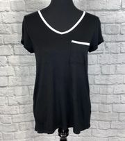 Cable & Gage vneck short sleeve flare top black & white sz M