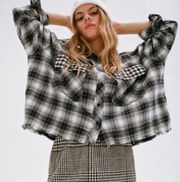 Black & White Cropped Flannel