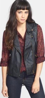 Like new  faux leather Rebel vest Sz S