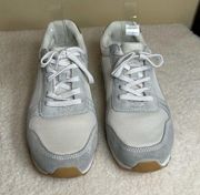 J.CREW City Sneakers Women Style BC254 Size 9.5 Suede Leather/Textile Beige/Gray