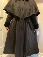 Vintage Wool Brown Cape Trench coat with Pockets, Buttons, and Embroidered Leafs