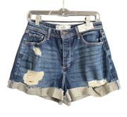 NWT Hollister Curvy High Rise Mom Fit Jean Shorts. Size 7/28.