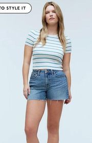 Madewell The Curvy Perfect Vintage Short in Dewberry Wash