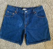 Levi’s 550 mom shorts relaxed fit size 12 blue denim