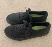 Women’s Size 7 Black Casual Shoes