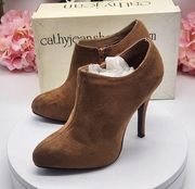 Cathy Jean Brown Heeled Ankle Booties Size 6.5B