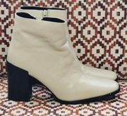 Colin Stuart Winter White leather square toe boots size 7