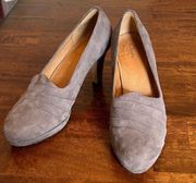 Clarks Women’s Gray Pumps Leather Suede High Heel Slip On Dress Shoes Size 9