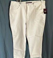 Gloria Vanderbilt:White Amanda Jeans- Tapered Leg Classic Rose-stretch- 14