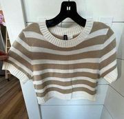 Stripped shortsleeved sweater