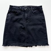 Women’s Raw Hem Denim Skirt Black Size Small