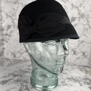 Nine West Womens 1920s Style Cloche Hat Black 100% Wool Ribbon Bow Band