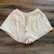 Lost + Wander Boho Cream Embroidered Hem Shorts Size Small