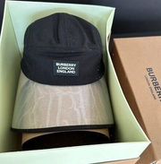 Burberry Logo Bonnet Bucket Hat Clear Visor Size M NEW