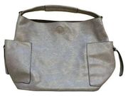 EUC Unbranded gorgeous lavender cross body bucket bag.