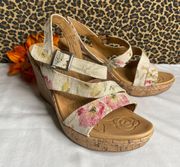 b.o.c  Schirra Canvas Floral Wedge Sandals | 9 |