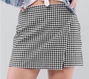 Hollister NWT Black and White Gingham Ultra High Rise Wrap Front Skort Size XS