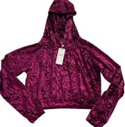 Emma and Sam Hoodie Womens Small Red Velvet Long Sleeve Cropped Pullover LF Poly