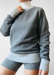 ★  Classic Crewneck Sweater - Gray ★